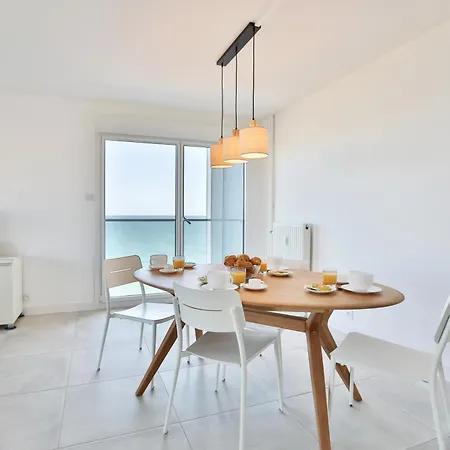 Apartment Panoramic 85 - Vue Sur L'ocean La Chaume